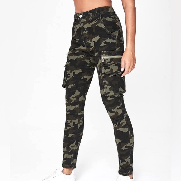Ym Inc Low Rise Skinny Fit Military Camo Jeans Size 3 - Picture 1 of 16